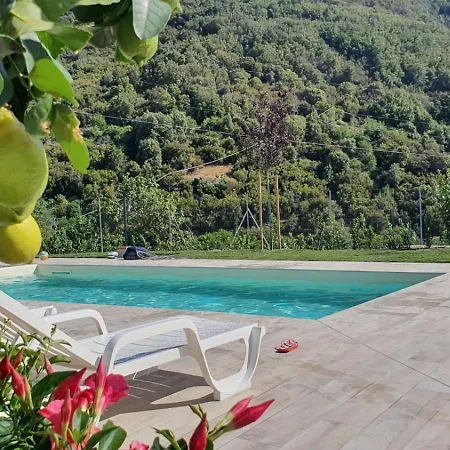 Vila La *